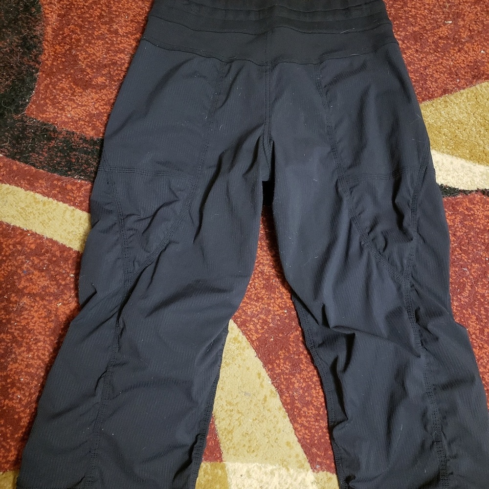 Lululemon Studio Crop pants